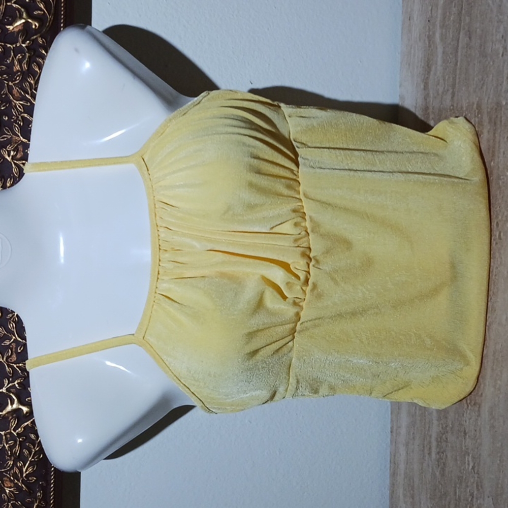 Heart & Hips Yellow Top 💛 Large